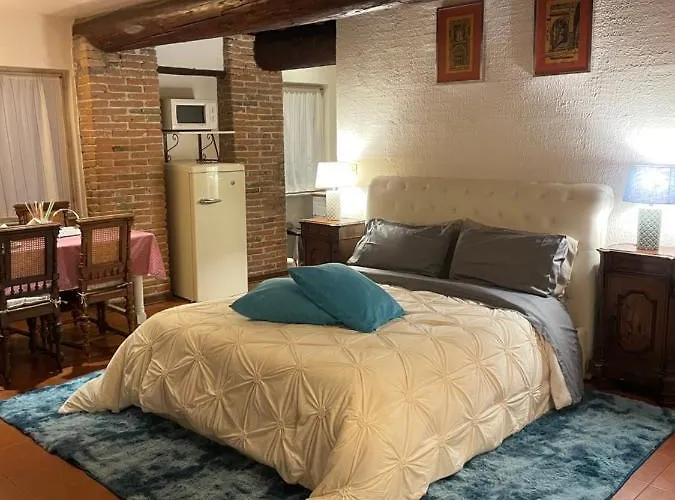 Antica Corte Di Charme 페라라