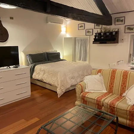 Antica Corte Di Charme Hotel 3*