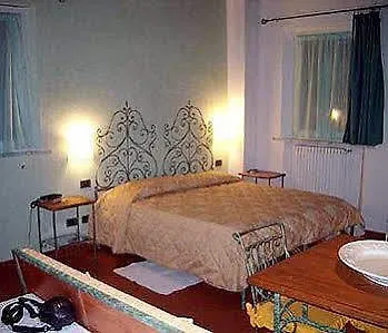 Antica Corte Di Charme 3*